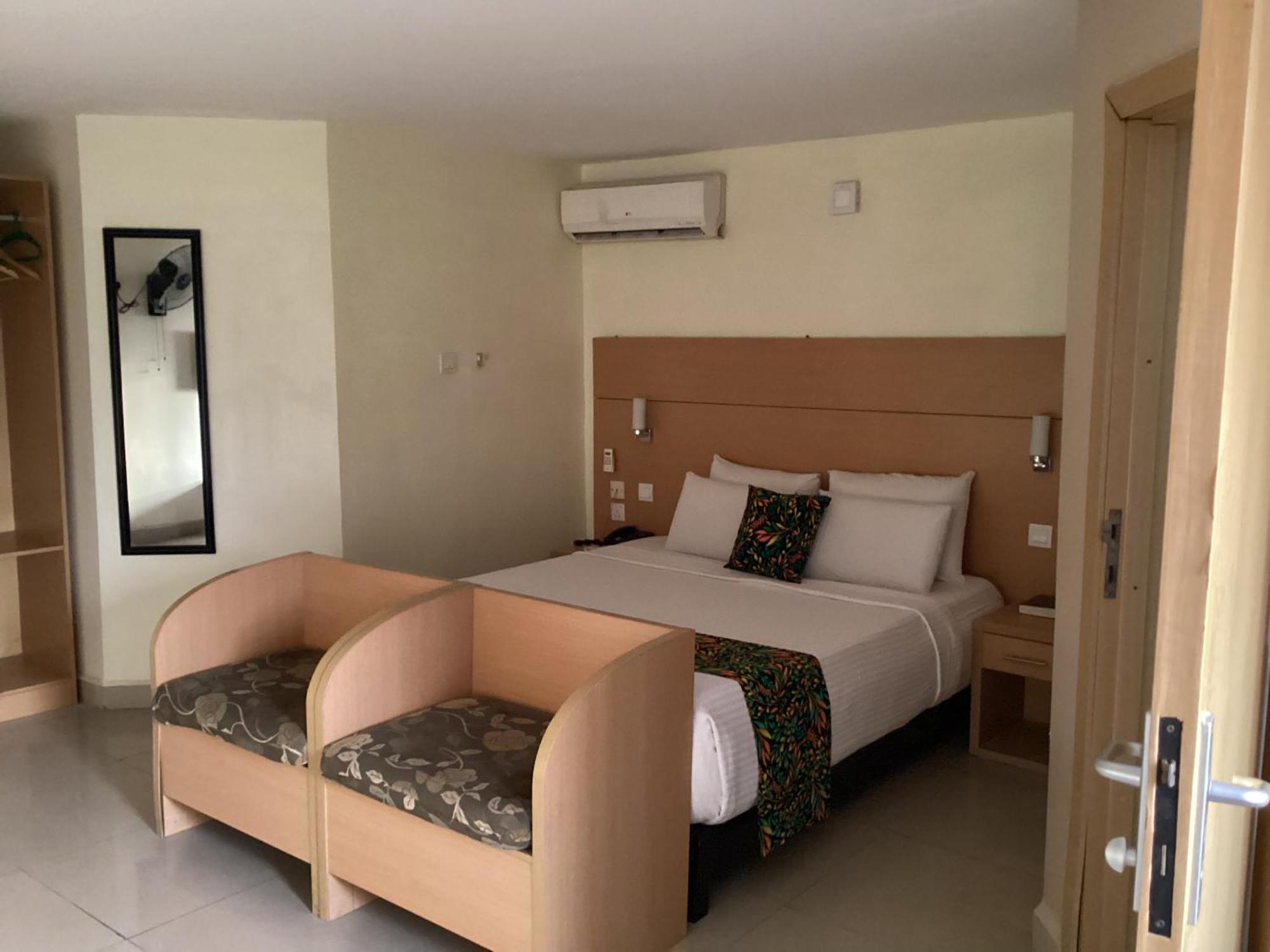 Adis Hotels Ibadan Dış mekan fotoğraf