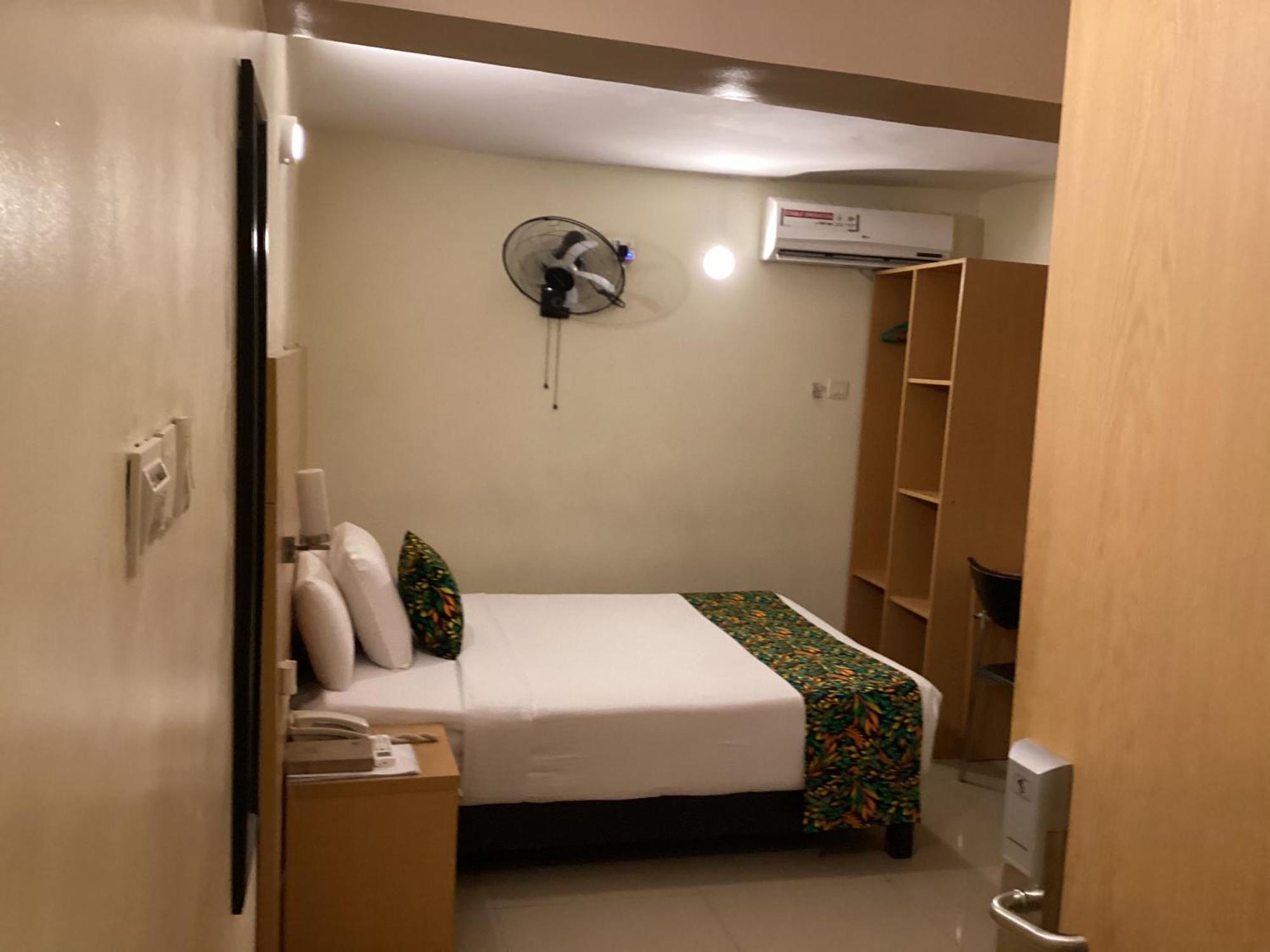 Adis Hotels Ibadan Dış mekan fotoğraf