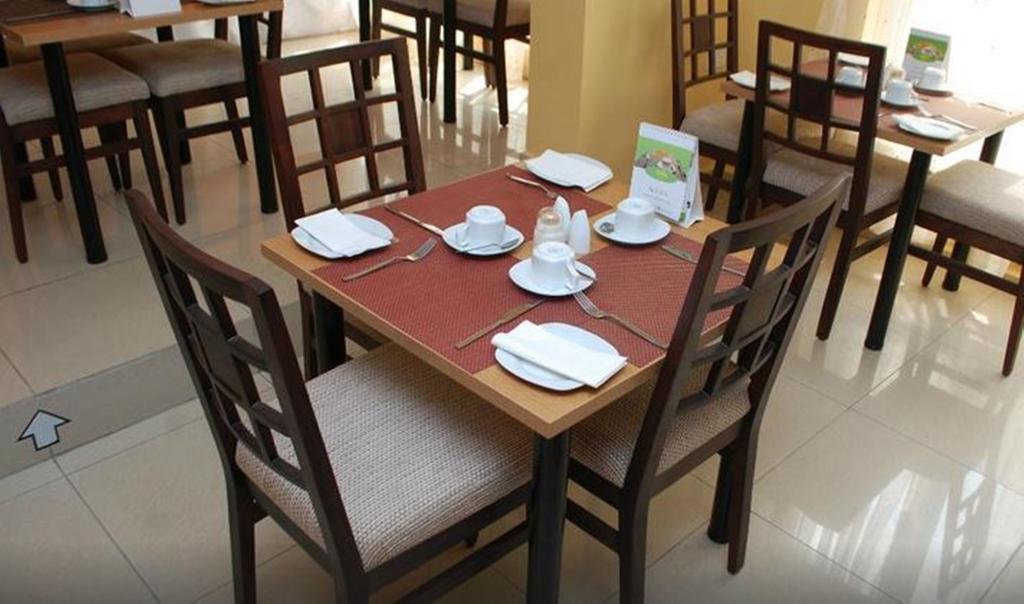 Adis Hotels Ibadan Dış mekan fotoğraf